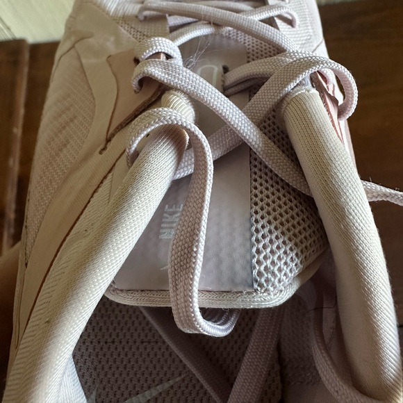 Nike Quest 5 Women's Running Shoes Barely Rose Pink White Size 7.5 - Picture 11 of 11